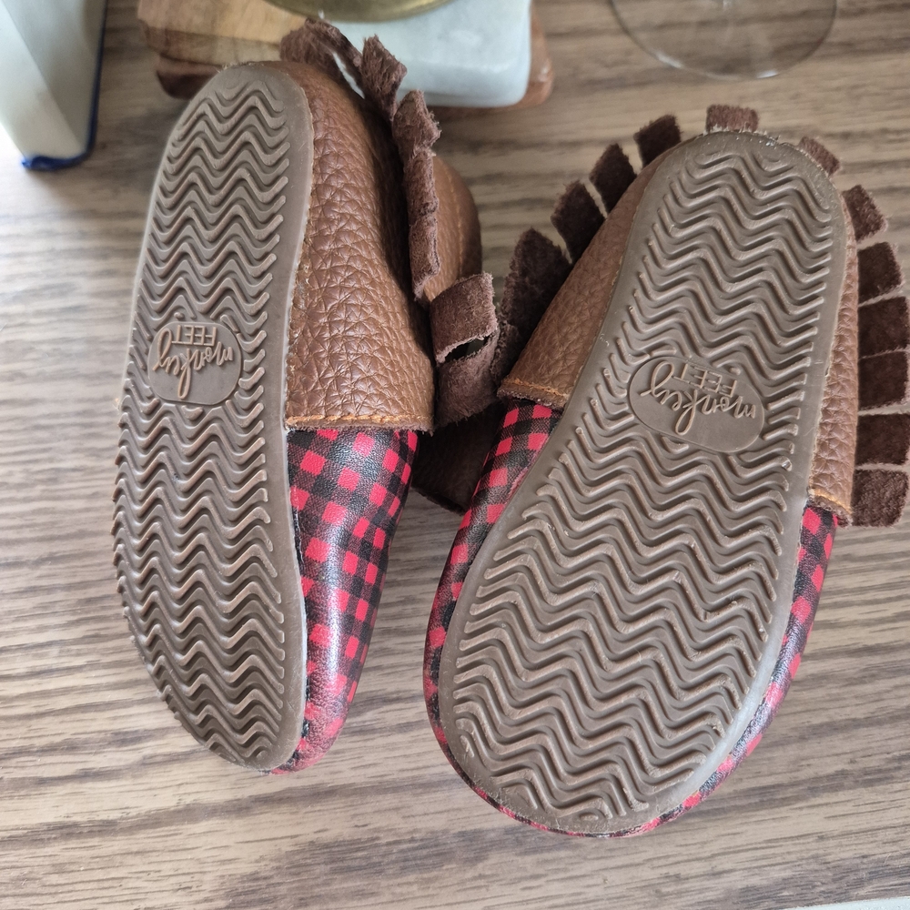 Monkey Feet Checkered Red and Brown Moccasins - Picture 3 of 4